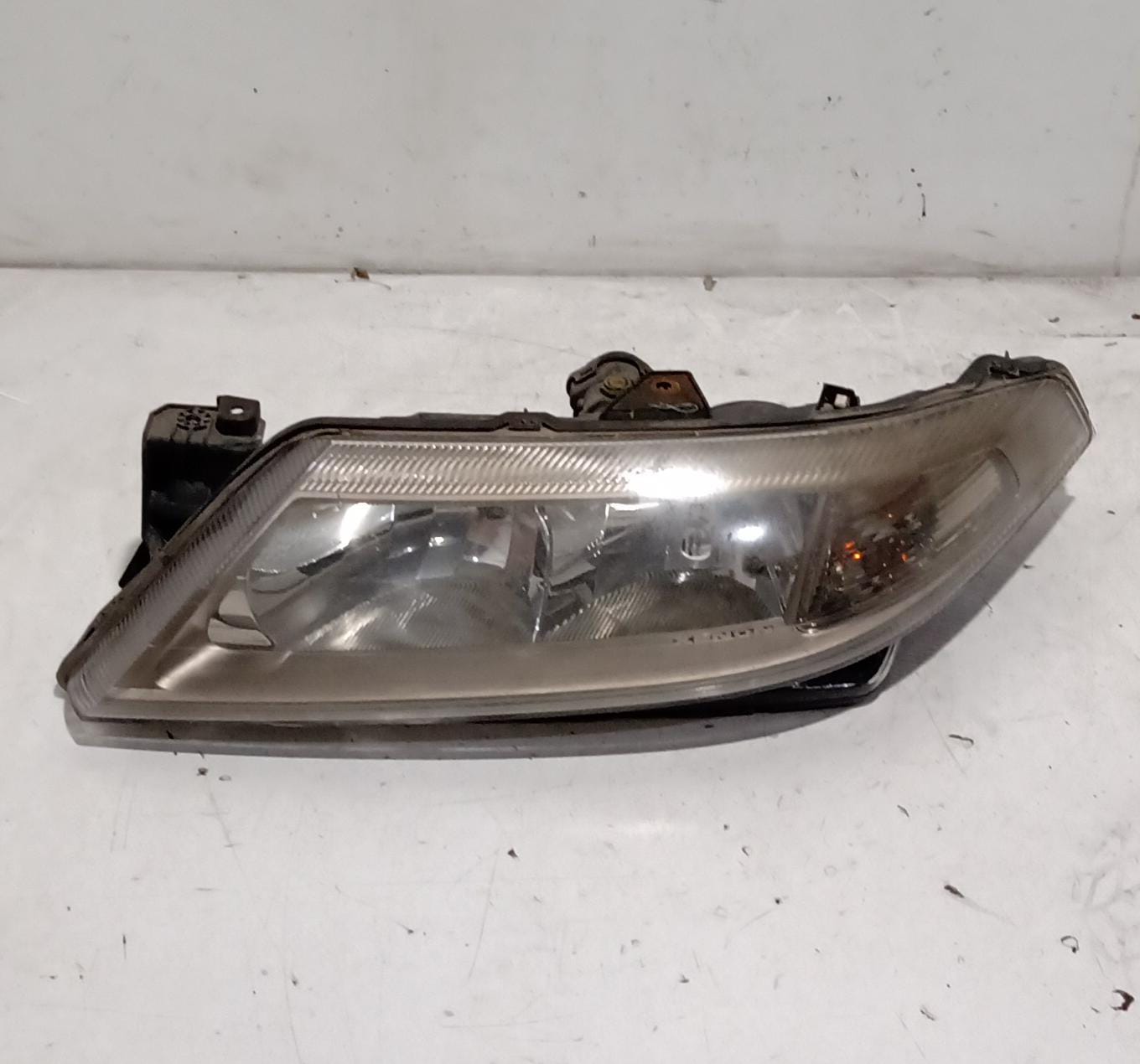 Fanale anteriore sinistro xenon